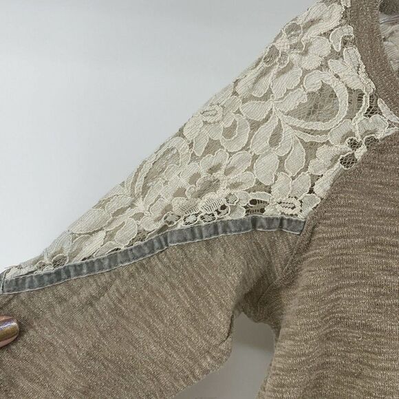 Altar'd State Top Brown Lace Shoulders 3/4 Sleeve - Picture 3 of 6